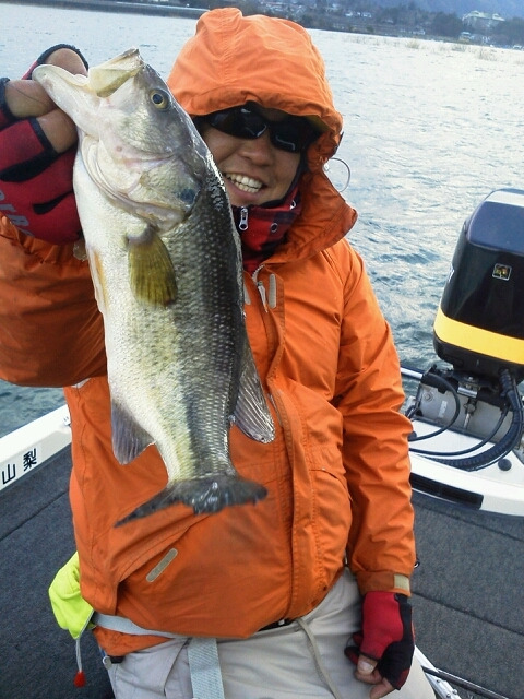 山中湖、河口湖バス釣りガイド。早野剛史-1333799489136.jpg