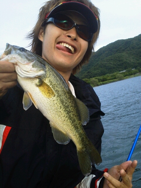 山中湖、河口湖、野尻湖バス釣りガイド。早野剛史-1344859941427.jpg