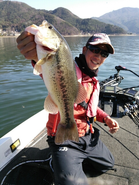 山中湖、河口湖、西湖、野尻湖バス釣りガイド。早野剛史-未設定