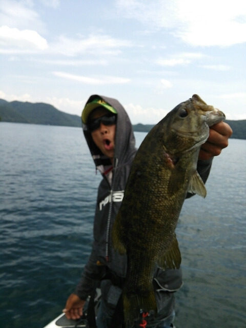 山中湖、河口湖、西湖、野尻湖バス釣りガイド。早野剛史-1376825711786.jpg